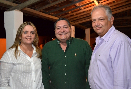 AnnaKarla_FlavioAzevedo_Ezequiel