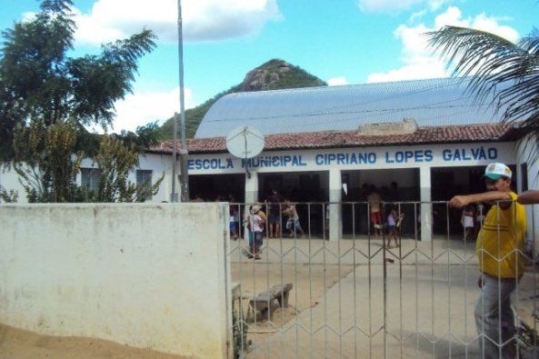 Escola Municipal Cipriano Lopes Galvão