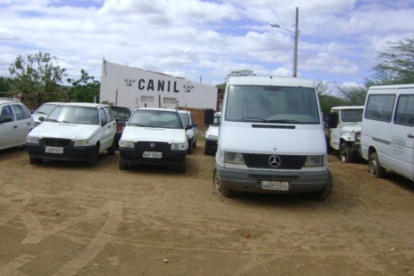 Leilão bens inservíveis 01