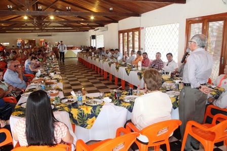 Almoço de encerramento da Festa do Boi - foto Ivanízio Ramos (2)