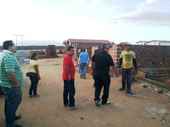 Construção casas 03