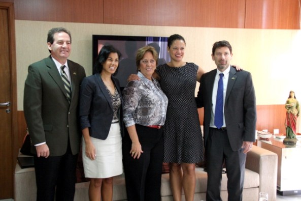 Cônsul EUA_Demis Roussos (8)