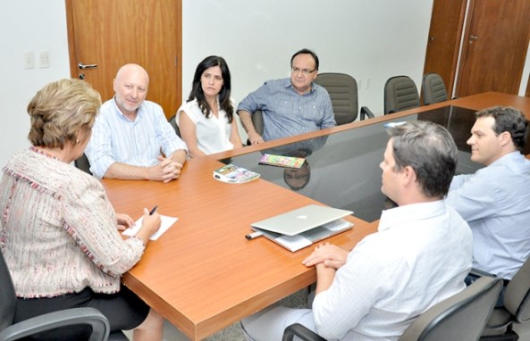 Governadora recebe representantes da empresa Parati Fot Vivian Galvao
