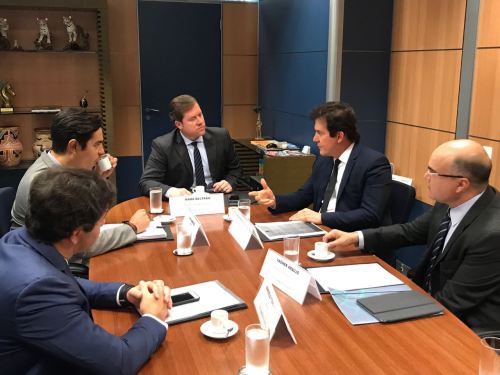 Reunião com ministro do Turismo%2c Marx Beltrão 1.jpg