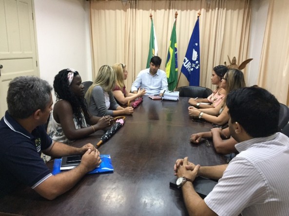 Reunião com médicas cubanas.JPG