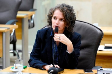 c2fd5eaa-41fa-4781-ba72-175510114d73